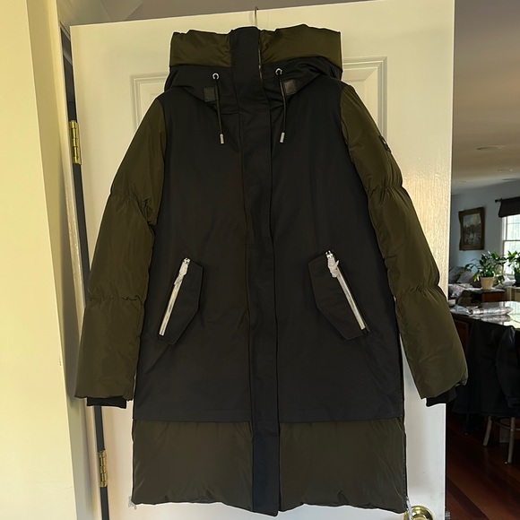 Mackage Inari-o Down Coat Two Tone Puffer Jacket Navy Green Mixed Media Parka - Picture 3 of 17